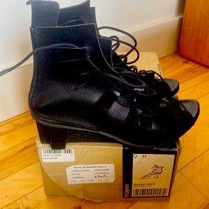 Trippen Stream black XO size 37 shoes